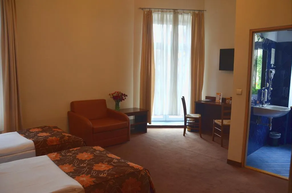 Abel Hostel Krasków Polonya